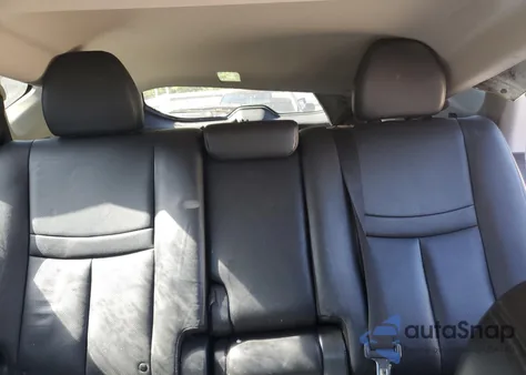 2015 Nissan Rogue S z USA, uszkodzony, nr VIN 5N1AT2MV4FC777121